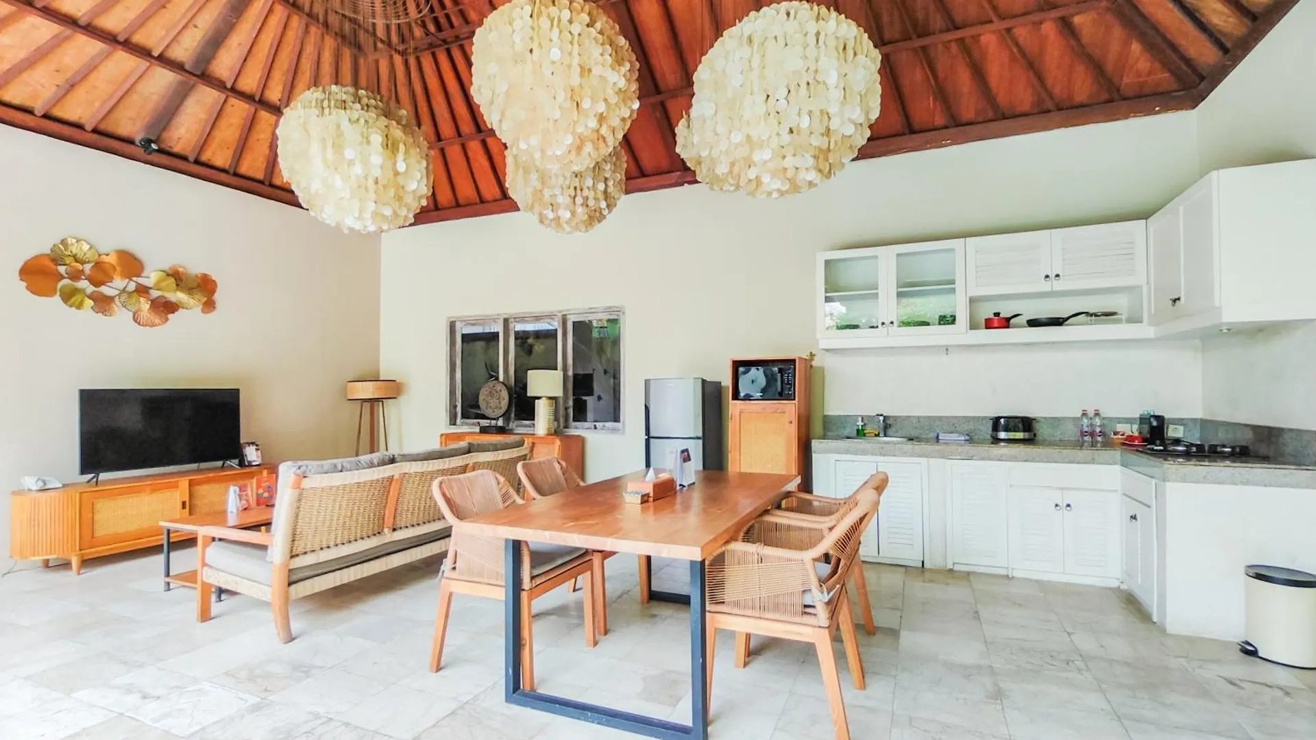 Seminyak Square Hotel And Villas  Seminyak (Bali)